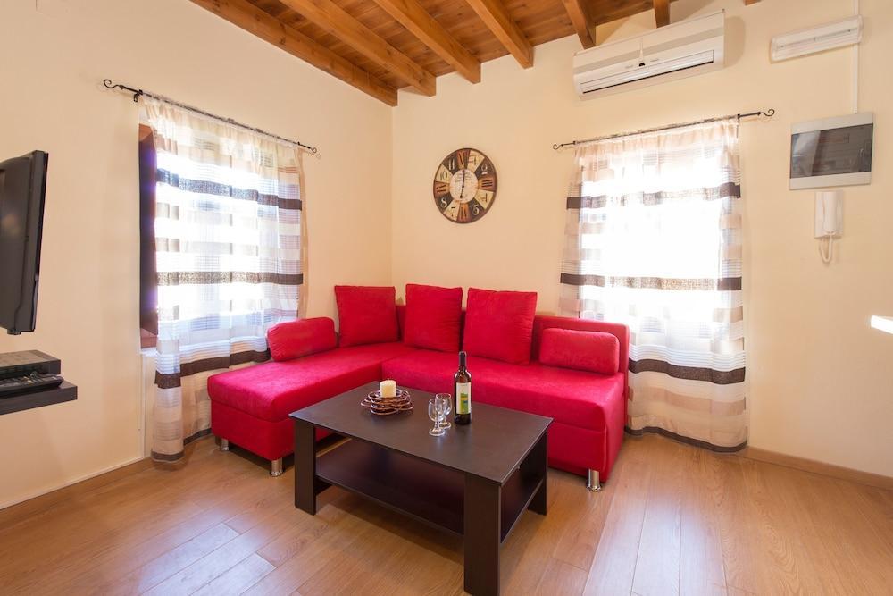 3 Charites Old Town Apartment Rhodes City Bagian luar foto