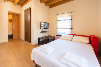 3 Charites Old Town Apartment Rhodes City Bagian luar foto